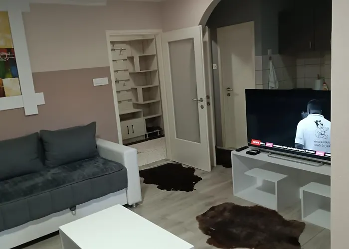 아파트 Stan Na Dan